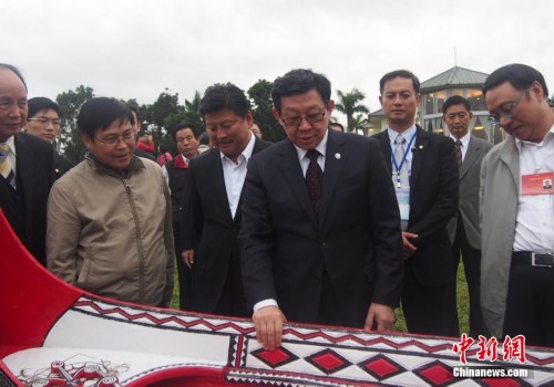 海協(xié)會(huì)會(huì)長(zhǎng)陳德銘參訪臺(tái)灣花蓮 海協(xié)會(huì)會(huì)長(zhǎng)陳德銘參訪臺(tái)灣花蓮