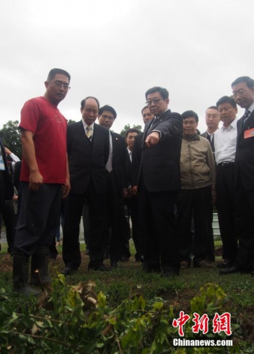 海協(xié)會(huì)會(huì)長(zhǎng)陳德銘參訪臺(tái)灣花蓮 海協(xié)會(huì)會(huì)長(zhǎng)陳德銘參訪臺(tái)灣花蓮